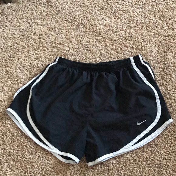 Nike dry fit running shorts - Picture 1 of 3